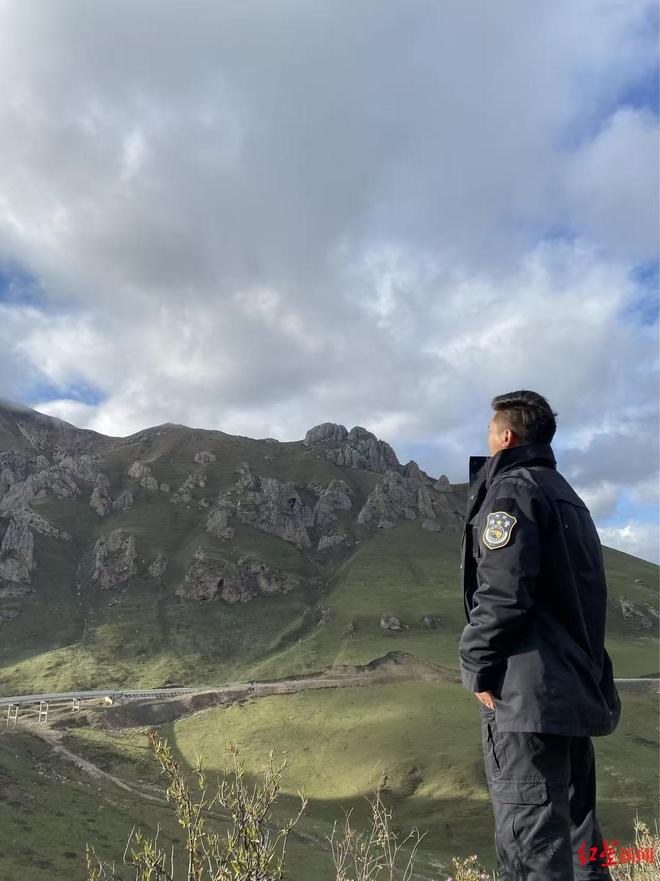 星欧娱乐注册：37岁民警抓捕逃犯时中弹牺牲，老搭档：“他是风雪中最硬的脊梁，也是老百姓心里面最暖的一道光”